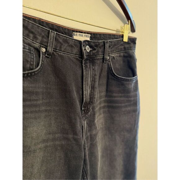 Free People We The Free The Pacifica High Rise Slim Straight Leg Black Wash Jean - Picture 2 of 9